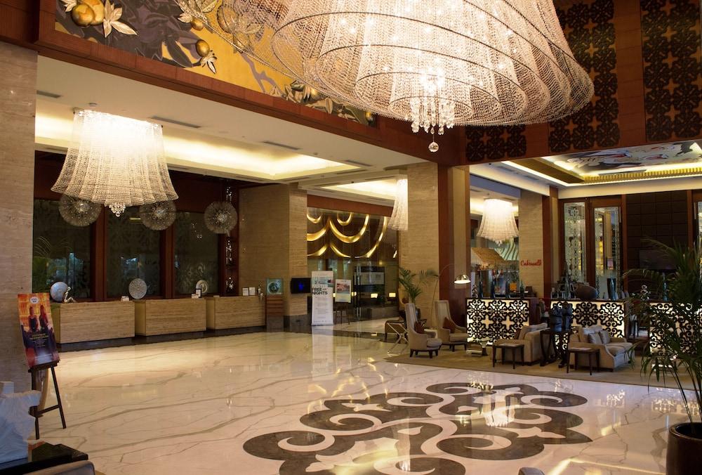 Radisson Blu Hotel, Нагпур Экстерьер фото